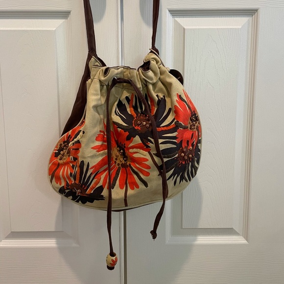 Sun n’ Sand Beach Bag - Picture 2 of 5